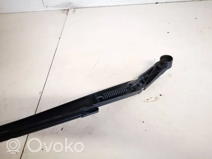 Toyota Verso Front wiper blade arm 