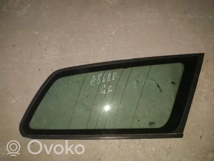 Volvo V50 Rear side window/glass 