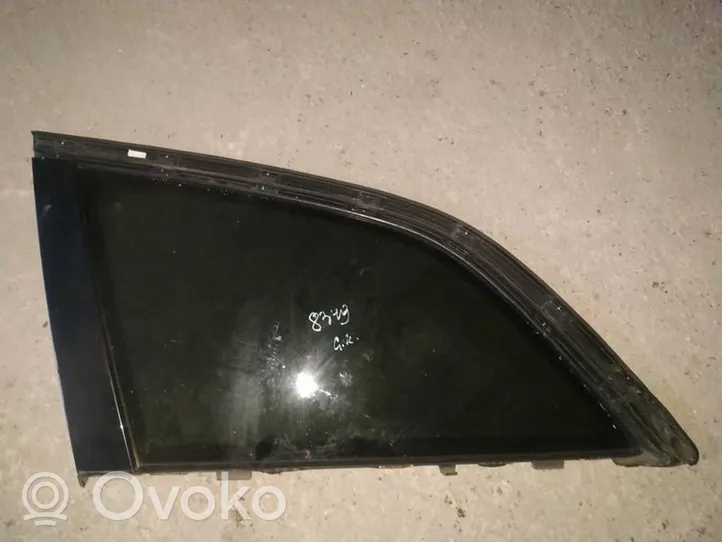 Audi Q7 4L Rear side window/glass 