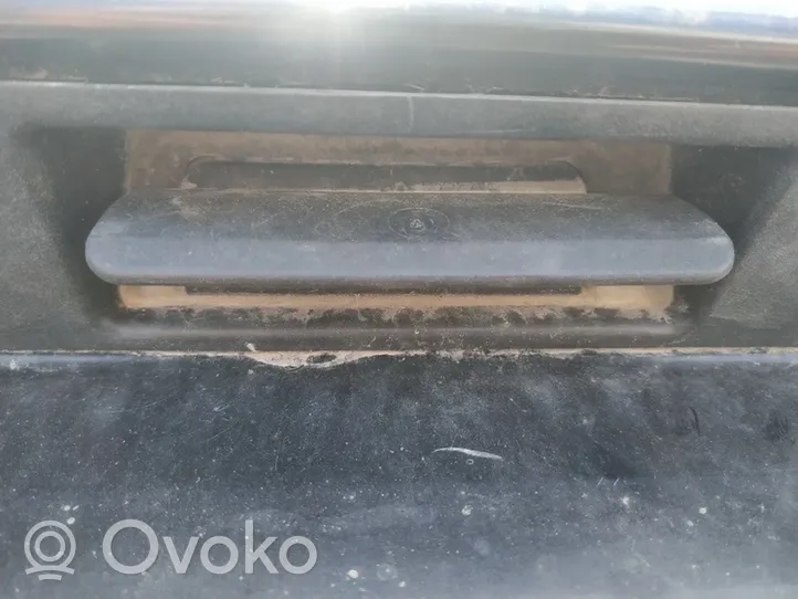 Volvo V70 Takaluukun/tavaratilan luukun ulkokahva 