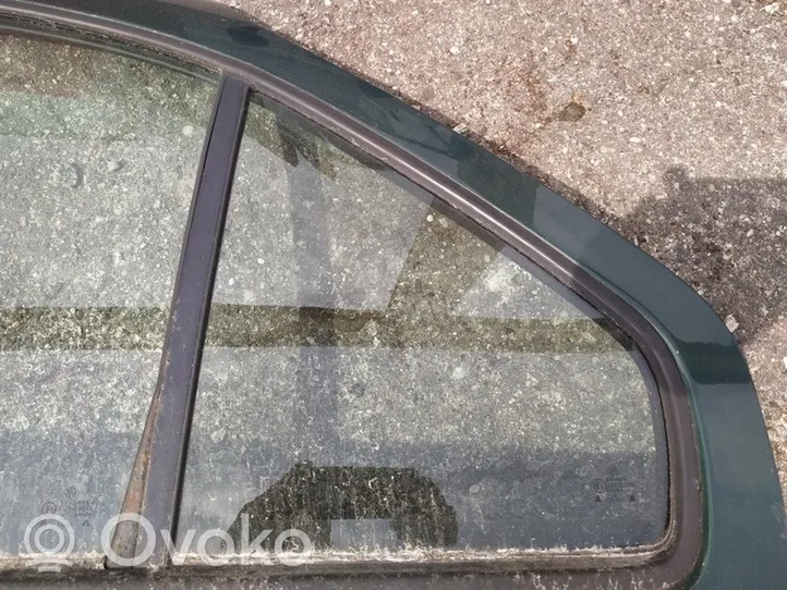 Opel Zafira B Takakulmaikkunan ikkunalasi 