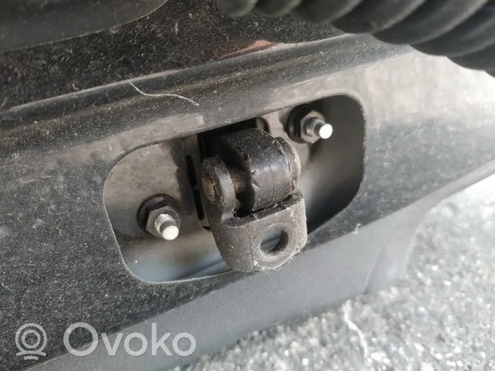 Volvo S40 Ribotuvas galinių durų atvėrimo 