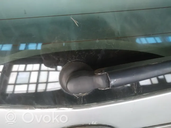 Toyota Corolla Verso AR10 Silniczek wycieraczki szyby tylnej 