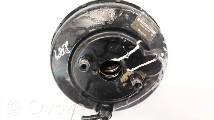 Opel Insignia A Brake booster 13228183