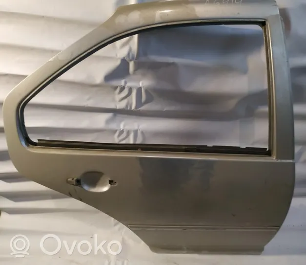 Volkswagen Bora Galinės durys PILKOS