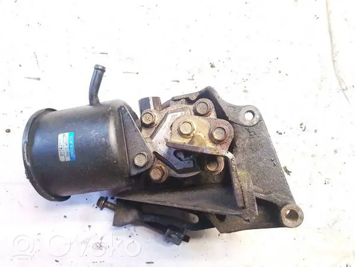 Subaru Legacy Pompe de direction assistée 81064011