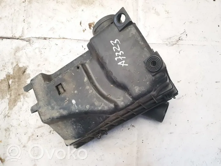 Volkswagen PASSAT B3 Scatola del filtro dell’aria 357129607p