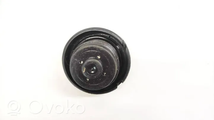 Audi A4 S4 B5 8D Tappo del serbatoio del carburante 191201553a