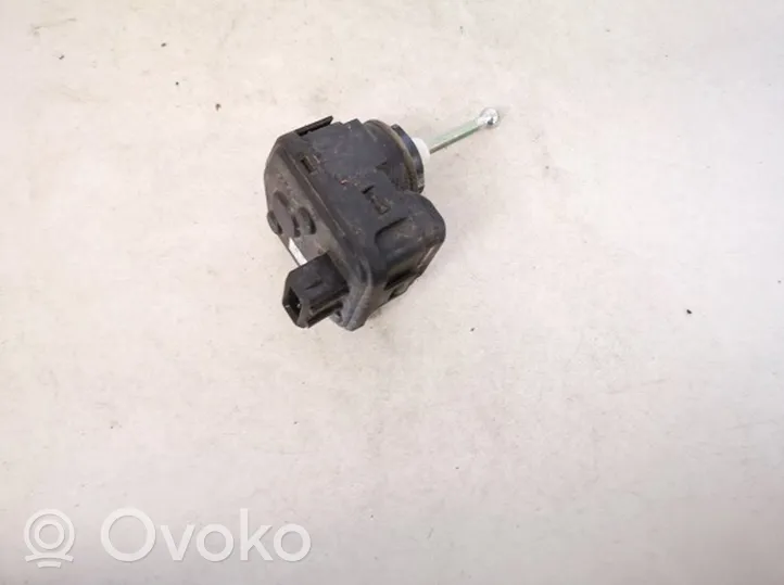 Volkswagen PASSAT B5 Headlight level adjustment motor 00728221