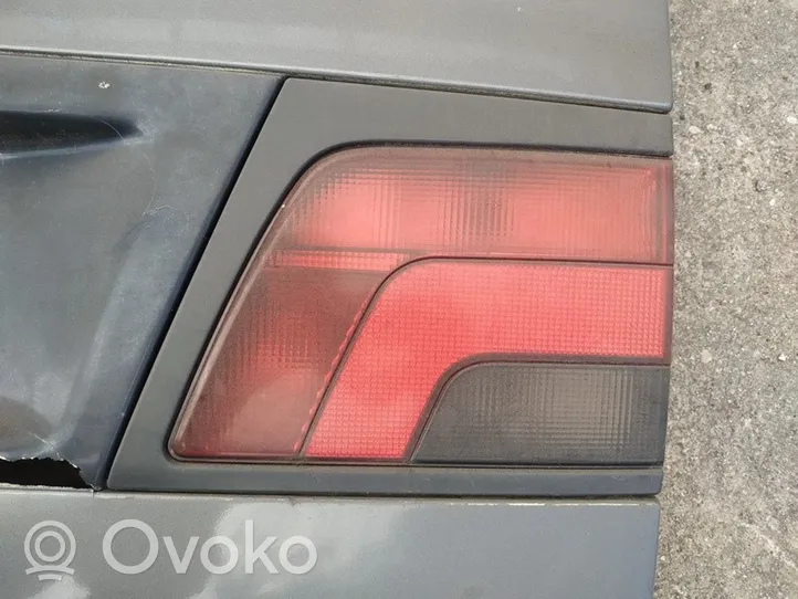 Peugeot 806 Lampy tylnej klapy bagażnika 