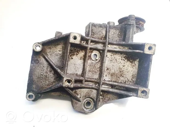 Audi A4 S4 B5 8D Support, suspension du moteur 058260885C