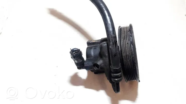 Opel Astra F Pompe de direction assistée 