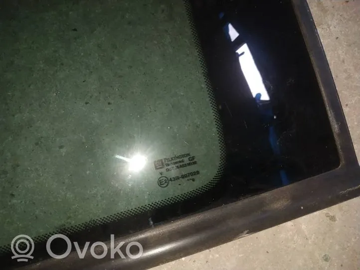 Opel Zafira A Rear side window/glass 