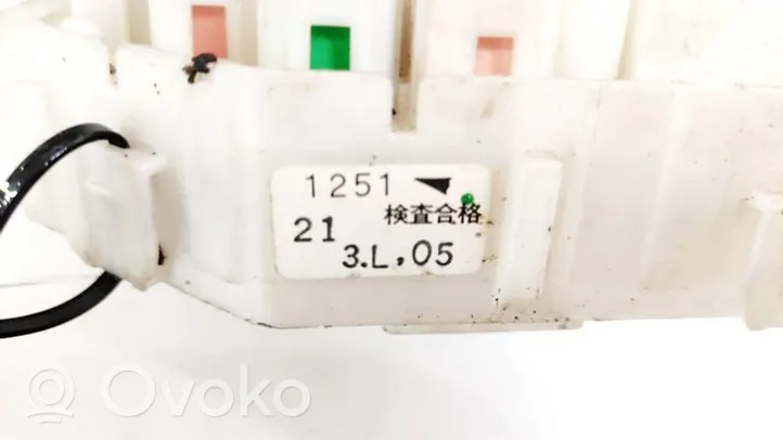 Toyota RAV 4 (XA20) Fuse box set 1251