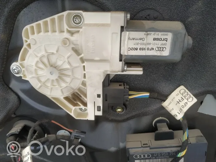 Audi A6 S6 C6 4F Aizmugurē loga pacēlāja motoriņš 4f0959802c