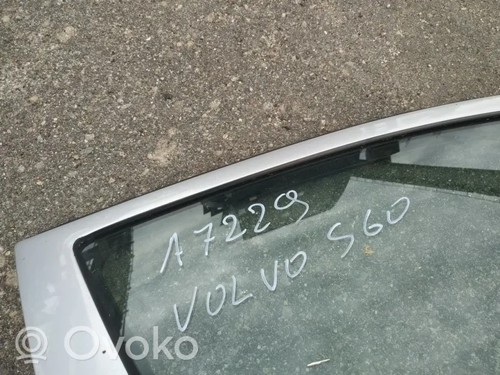 Volvo S60 Portiera anteriore pilkos