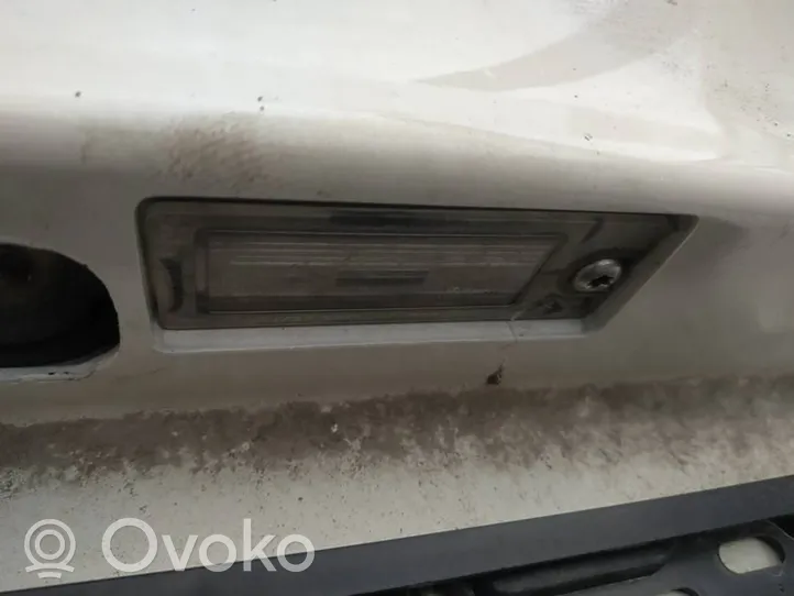 Volvo S60 Lampa oświetlenia tylnej tablicy rejestracyjnej 