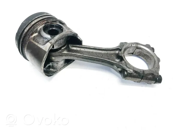 Honda Civic Piston with connecting rod 