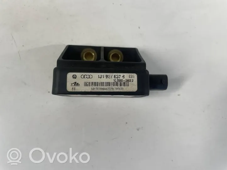 Audi A3 S3 8L ESP (elektroniskās stabilitātes programmas) sensors (paātrinājuma sensors) 1j1907637b