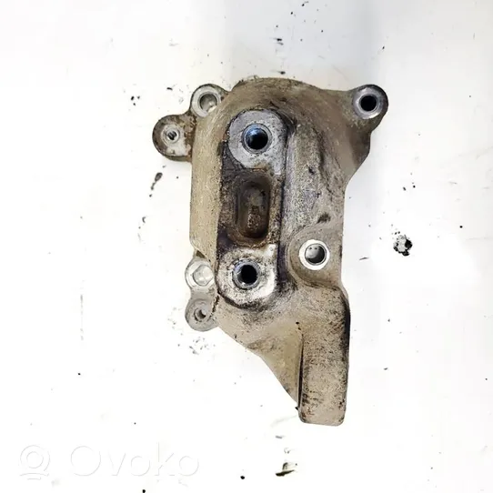 Chrysler 300 - 300C Engine mounting bracket 