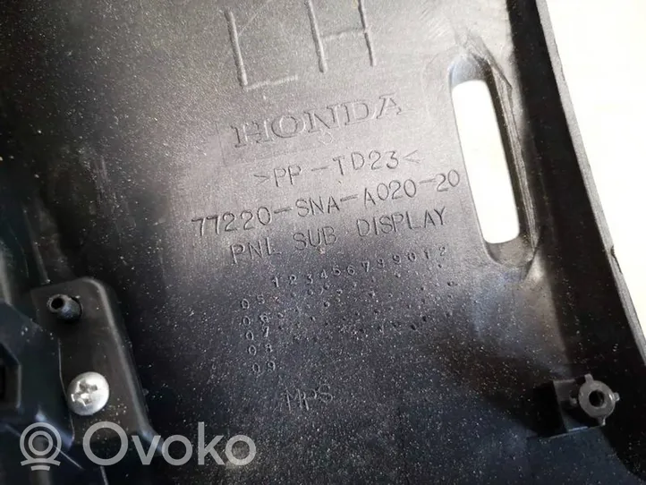 Honda Civic Kojelaudan kehys 77220snaa02020