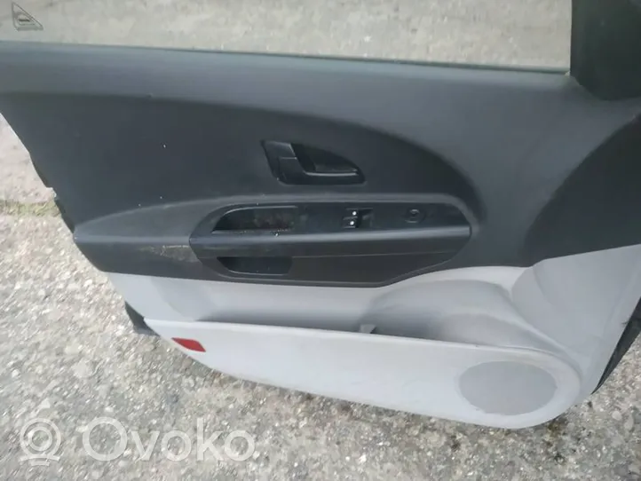 KIA Ceed Front door juodos