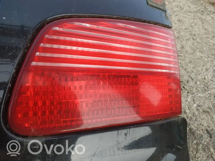 Saab 9-5 Lampy tylnej klapy bagażnika 