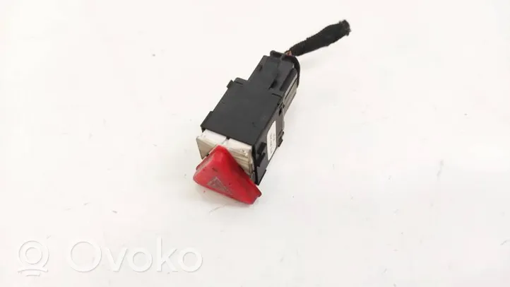 Skoda Fabia Mk1 (6Y) Interrupteur feux de détresse 6Y0953235
