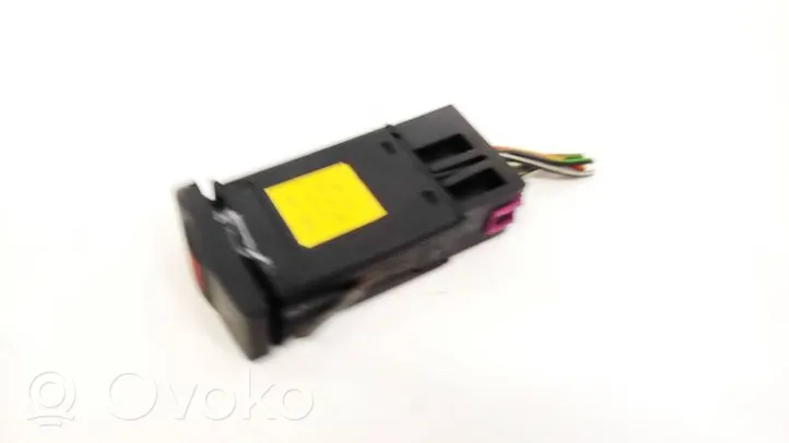 Audi A4 S4 B5 8D Hazard light switch 8D0941509