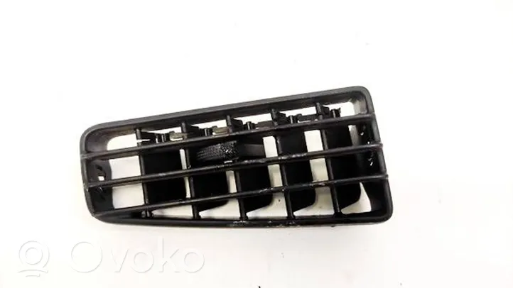 Volkswagen Golf III Grille d'aération centrale 