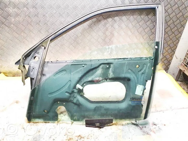 Audi A6 S6 C4 4A Front door window/glass frame 