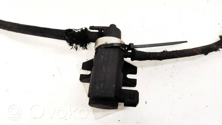 Volkswagen PASSAT B4 Solenoīda vārsts 1H0906627