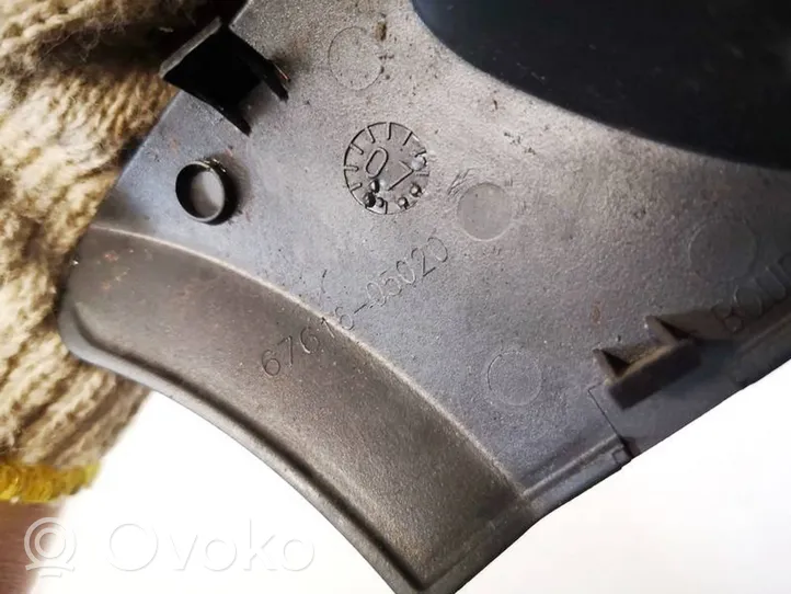 Toyota Avensis T250 Inne części wnętrza samochodu 6761605020