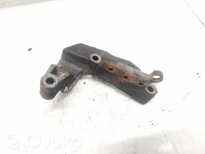 Opel Zafira A Engine mounting bracket 90538558