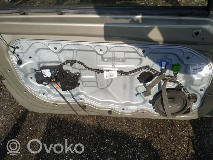 Volvo C30 Liukuoven ikkunannostin moottorilla 8679978