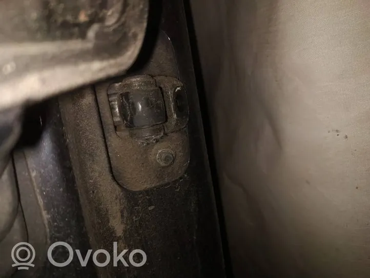 Volvo S40 Priekinių durų atvėrimo ribotuvas 