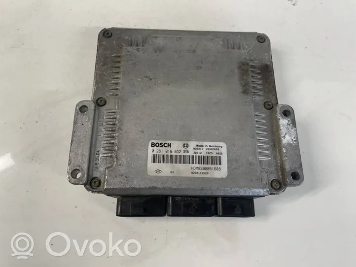 Renault Trafic II (X83) Calculateur moteur ECU 8200118526