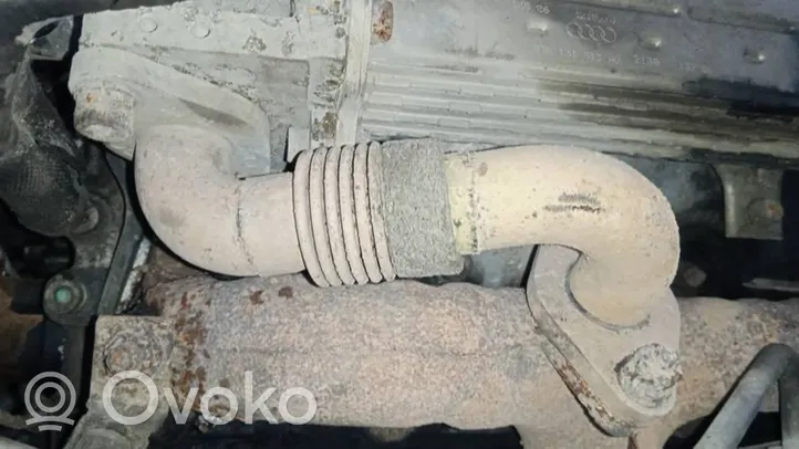 Skoda Octavia Mk2 (1Z) Linea/tubo flessibile della valvola EGR 038131521CD