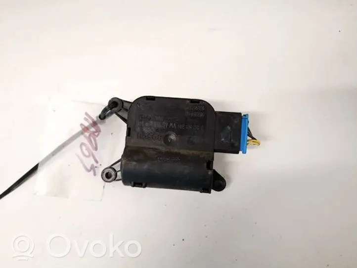 Volkswagen Golf V Air flap motor/actuator 0132801345