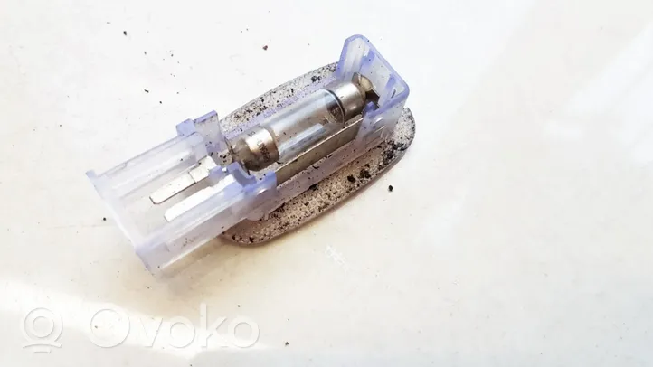 Mercedes-Benz E W211 Żarówka lampy tylnej A2118203801