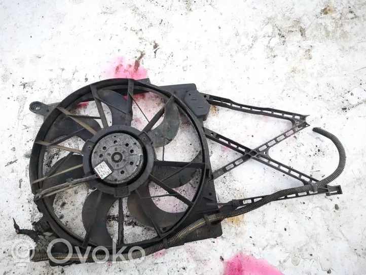 Opel Zafira A Radiator cooling fan shroud 90572581