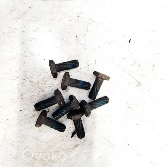 Opel Astra G Nuts/bolts 