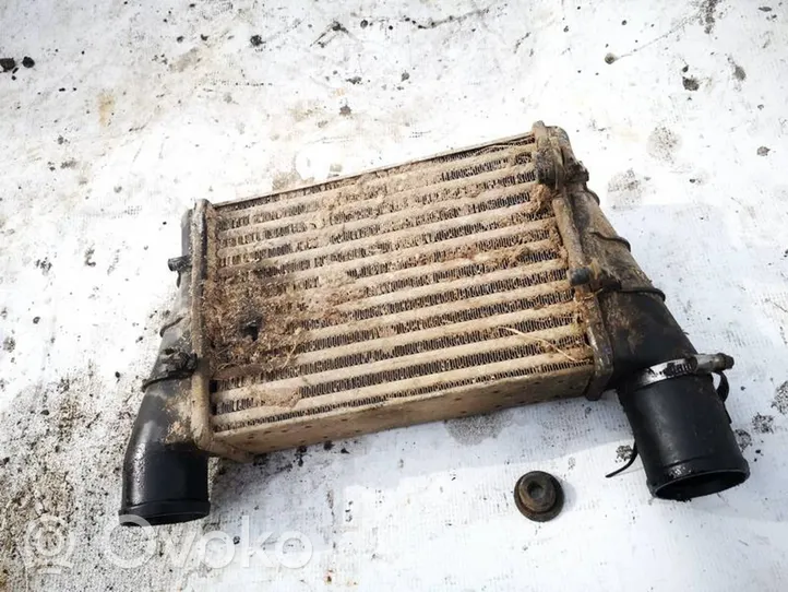 Audi A4 S4 B5 8D Chłodnica powietrza doładowującego / Intercooler 058145805a