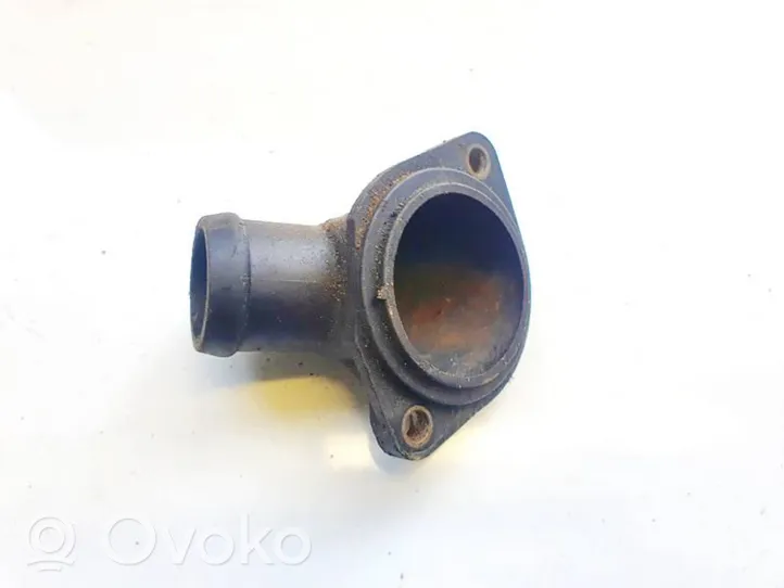 Volkswagen PASSAT B2 Engine coolant pipe/hose 055121121e