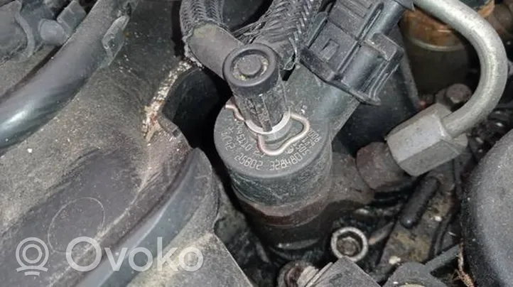 Peugeot 5008 Injecteur de carburant 0445110259