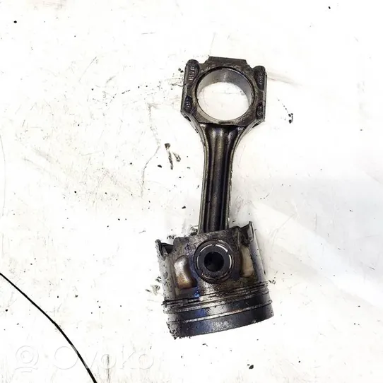 Volkswagen PASSAT B4 Piston with connecting rod 