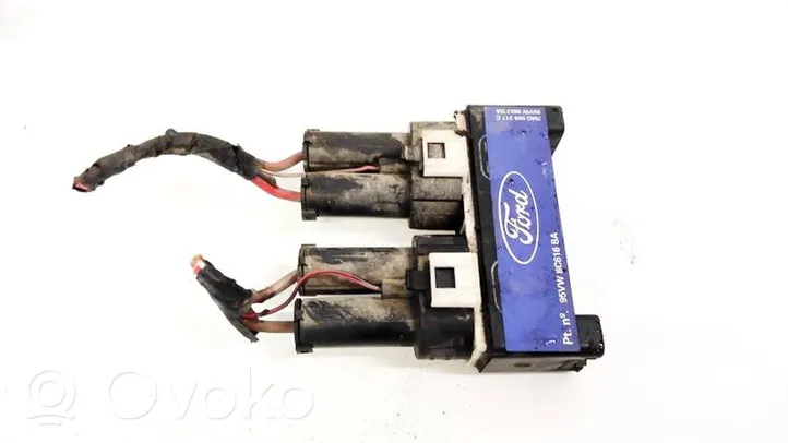 Volkswagen Sharan Coolant fan relay 7M0000317C