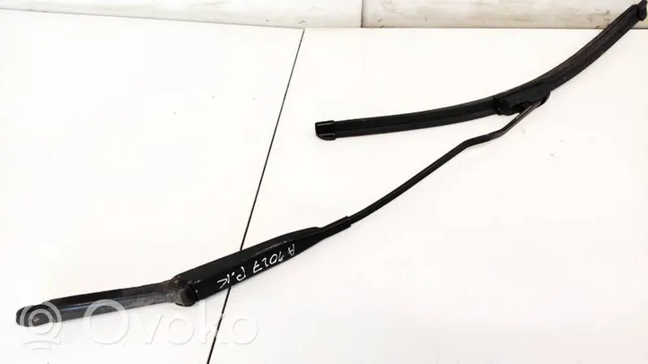 Opel Astra G Front wiper blade arm 90559553