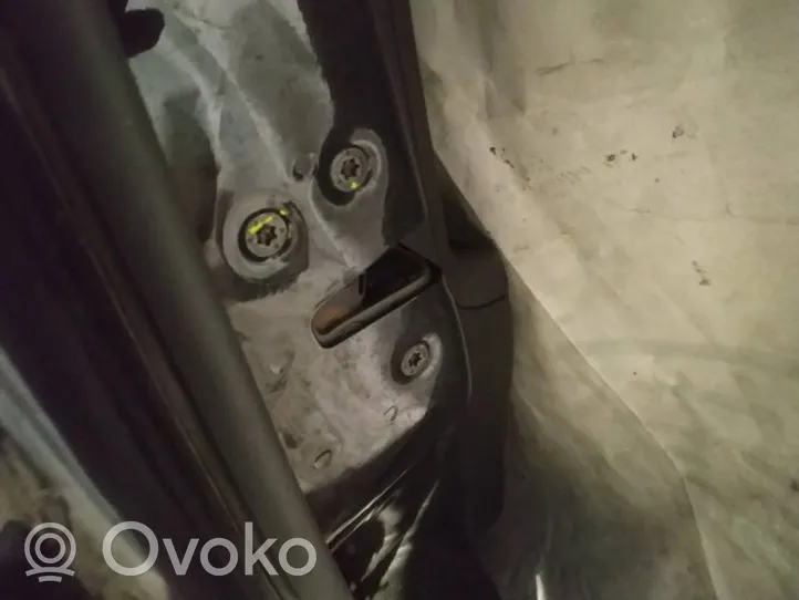 Volvo V50 Cerradura de puerta trasera 
