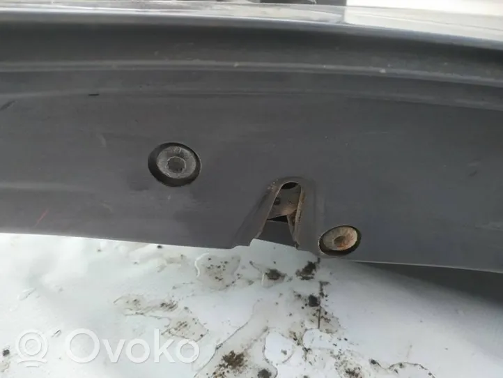 Volkswagen Golf IV Rear door lock 